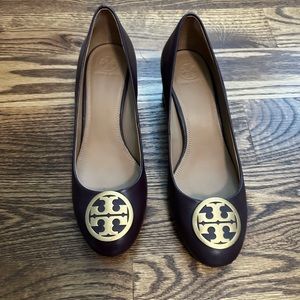 Tory Burch burgundy size 9 shoes. Great for work!